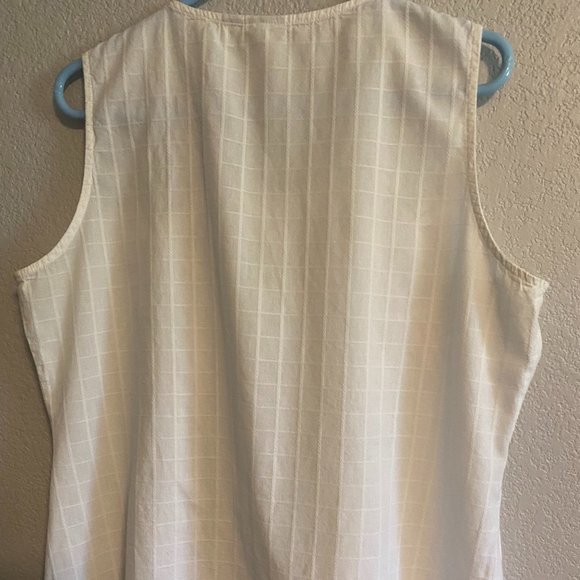 Cotton Sleeveless Top - Picture 2 of 4